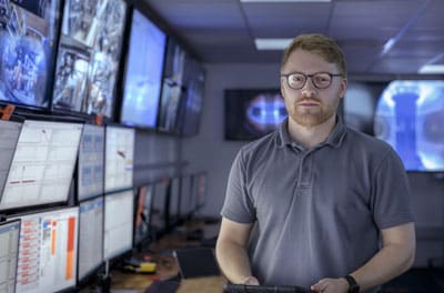 Rozwiązania HVAC do konserwacji i niebieskiego światła, bezpieczeństwa przeciwpożarowego i ochrony firmy Johnson Controls